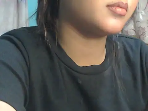 NancyRuvi online show from 11/12/25, 04:44