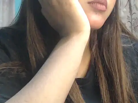 NancyRuvi online show from 12/02/25, 03:36