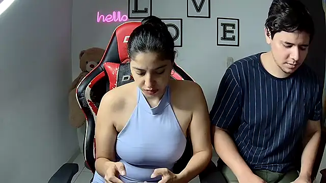Snapshot of kim_sex_hot chatting on 10/10/25, 05:58 kim sex hot online show from 10/10/25, 05:58