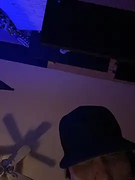 Jbizzle247 online show from 12/17/25, 01:21