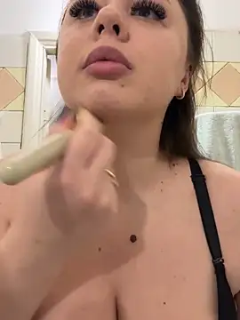 Sara Slow online show from 12/19/25, 12:18