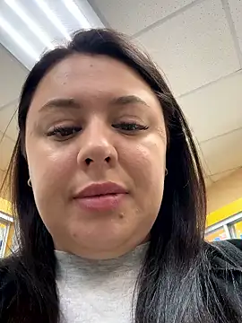 Sara Slow online show from 09/29/25, 02:01