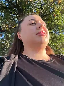 Sara Slow online show from 09/27/25, 02:23