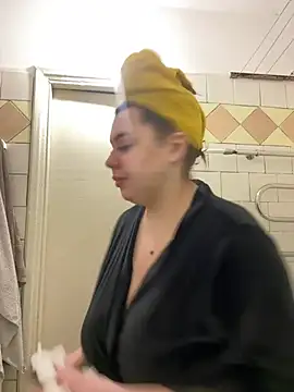 Sara Slow online show from 12/14/24, 06:41