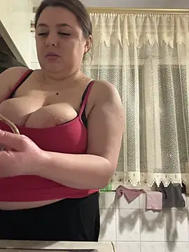 Sara Slow online show from 03/11/25, 04:40