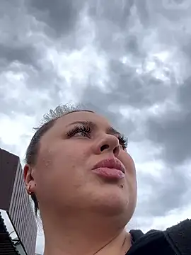 Sara Slow online show from 04/18/26, 12:18