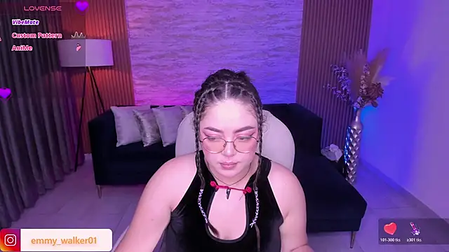 emmy walker online show from 12/02/25, 11:01