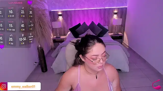 emmy walker online show from 10/28/25, 11:09