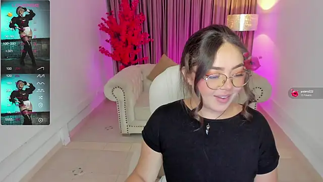 Snapshot of emmy_walker chatting on 03/04/25, 11:08 emmy walker online show from 03/04/25, 11:08