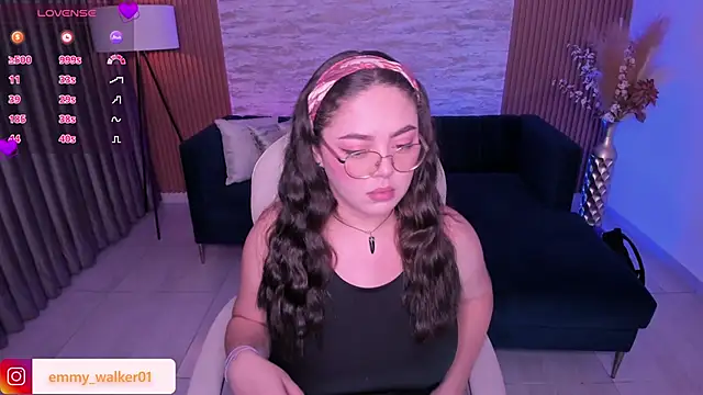 emmy walker online show from 12/05/25, 11:09