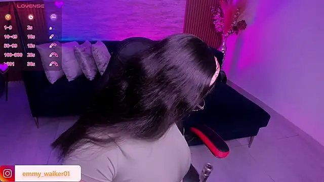 emmy walker online show from 11/14/25, 11:03