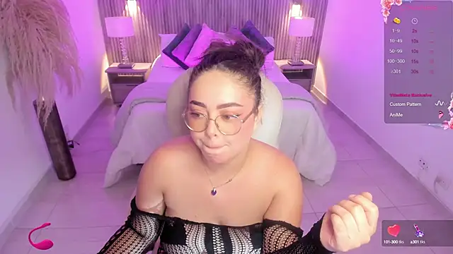 Snapshot of emmy_walker chatting on 09/18/25, 11:02 emmy walker online show from 09/18/25, 11:02