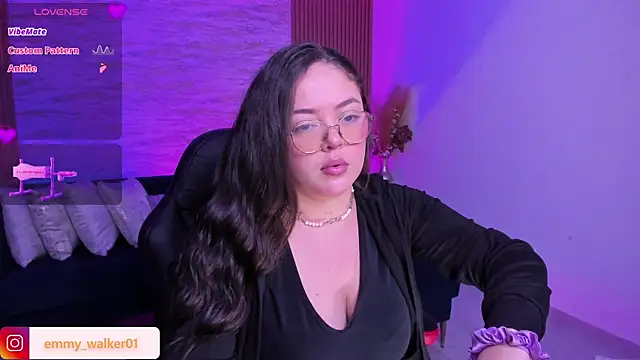 emmy walker online show from 11/19/25, 11:10