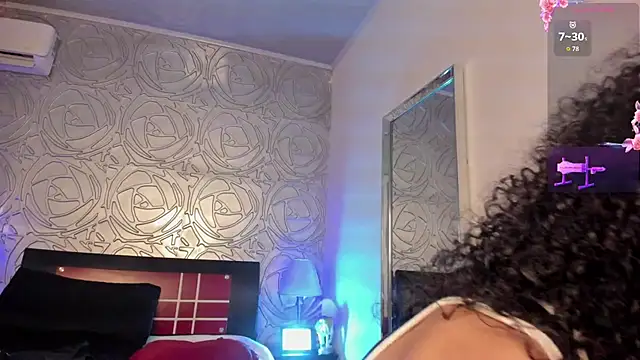 vennus1  online show from 11/12/25, 05:11