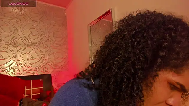 Snapshot of vennus1_ chatting on 03/18/25, 05:34 vennus1 online show from 03/18/25, 05:34