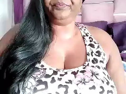 IndianDelia online show from 11/13/25, 04:05