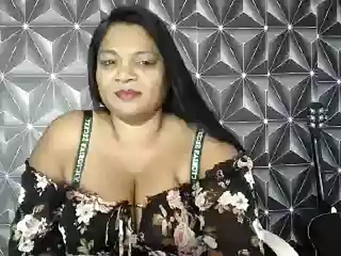 Snapshot of IndianDelia chatting on 05/06/26, 06:06 IndianDelia online show from 05/06/26, 06:06