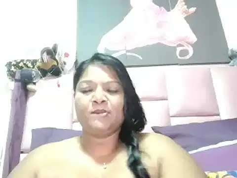 Snapshot of IndianDelia chatting on 04/09/26, 02:57 IndianDelia online show from 04/09/26, 02:57