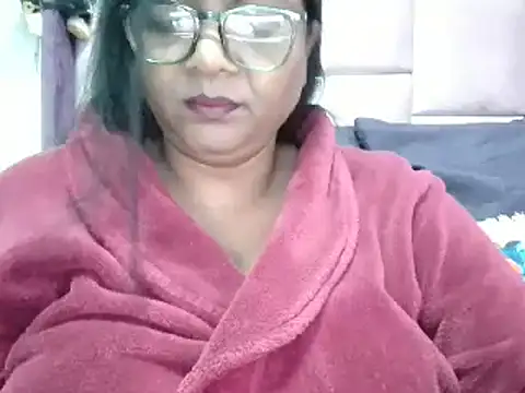 IndianDelia online show from 11/17/25, 03:10