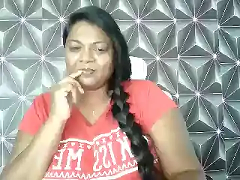 Snapshot of IndianDelia chatting on 04/07/26, 05:31 IndianDelia online show from 04/07/26, 05:31
