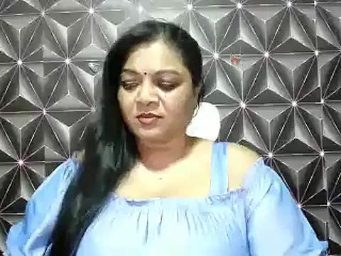 Snapshot of IndianDelia chatting on 06/21/26, 04:24 IndianDelia online show from 06/21/26, 04:24