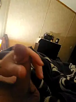 Snapshot of Advocate_420 chatting on 12/05/25, 04:00 Advocate 420 online show from 12/05/25, 04:00