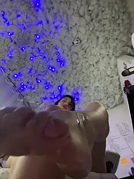 Snapshot of Natasha_boobs_latina chatting on 01/15/25, 01:56 Natasha boobs latina online show from 01/15/25, 01:56