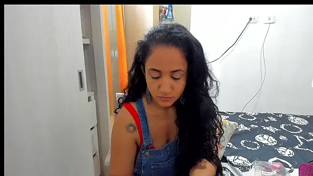 Snapshot of alaskmiller1 chatting on 11/21/25, 08:41 alaskmiller1 online show from 11/21/25, 08:41