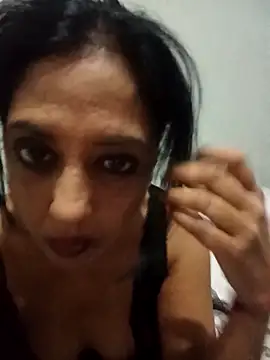 Mahi4luv online show from 03/25/26, 10:30