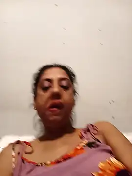 Mahi4luv online show from 09/18/25, 10:24