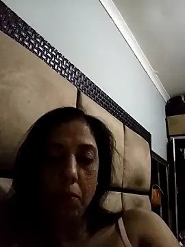 Mahi4luv online show from 10/18/25, 10:45