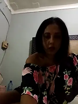 Mahi4luv online show from 04/26/26, 07:44