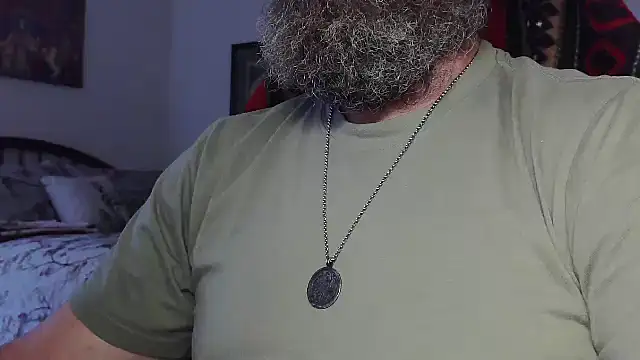 Snapshot of usdirtymikee9 chatting on 11/17/25, 08:57 usdirtymikee9 online show from 11/17/25, 08:57