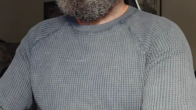 Snapshot of usdirtymikee9 chatting on 11/17/25, 06:06 usdirtymikee9 online show from 11/17/25, 06:06