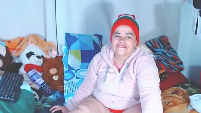 estrellita fugaz16x online show from 12/18/25, 09:07