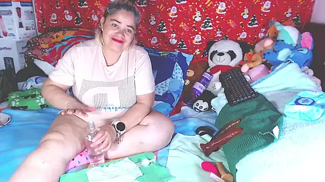 Snapshot of estrellita_fugaz16x chatting on 02/24/26, 04:24 estrellita fugaz16x online show from 02/24/26, 04:24