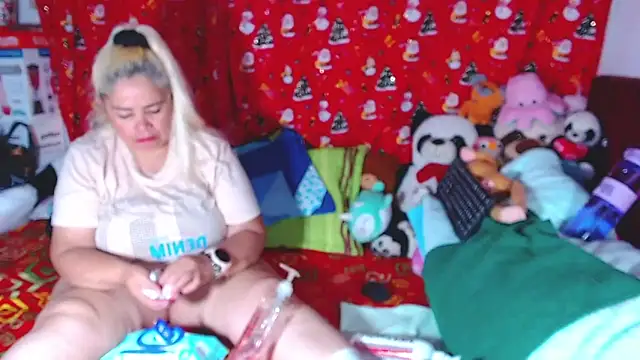 estrellita fugaz16x online show from 04/14/26, 10:48