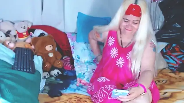 estrellita fugaz16x online show from 12/03/25, 02:45