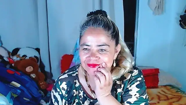 Snapshot of estrellita_fugaz16x chatting on 10/12/25, 11:28 estrellita fugaz16x online show from 10/12/25, 11:28