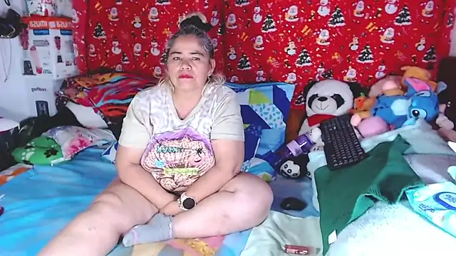 Snapshot of estrellita_fugaz16x chatting on 02/26/26, 05:18 estrellita fugaz16x online show from 02/26/26, 05:18