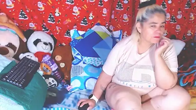 Snapshot of estrellita_fugaz16x chatting on 01/17/26, 02:59 estrellita fugaz16x online show from 01/17/26, 02:59