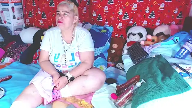 estrellita fugaz16x online show from 03/18/26, 05:10