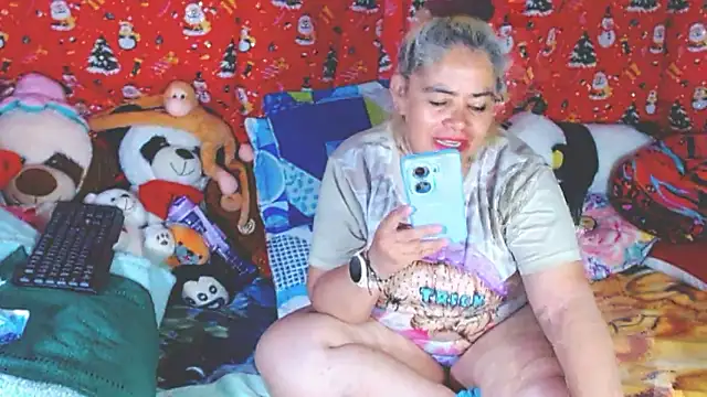 Snapshot of estrellita_fugaz16x chatting on 01/06/26, 02:48 estrellita fugaz16x online show from 01/06/26, 02:48