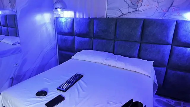 Snapshot of Maddysex_ chatting on 05/03/26, 11:15 Maddysex online show from 05/03/26, 11:15