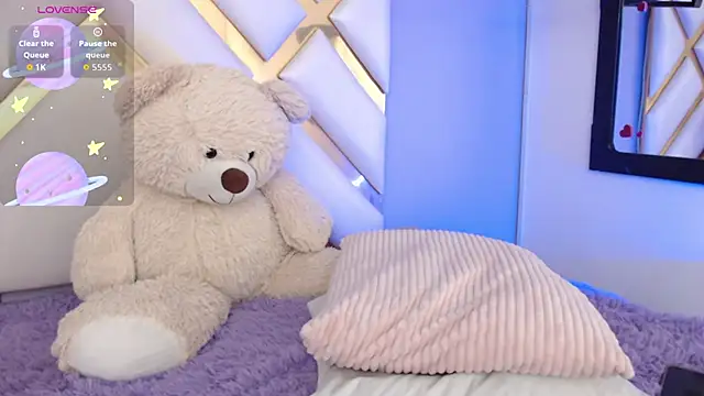 BeckyAnders online show from 10/15/25, 04:37