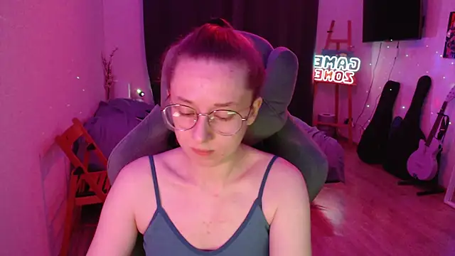 Snapshot of AnabelFrel chatting on 03/20/25, 12:19 AnabelFrel online show from 03/20/25, 12:19