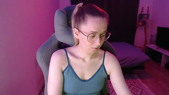 AnabelFrel online show from 11/20/25, 01:28