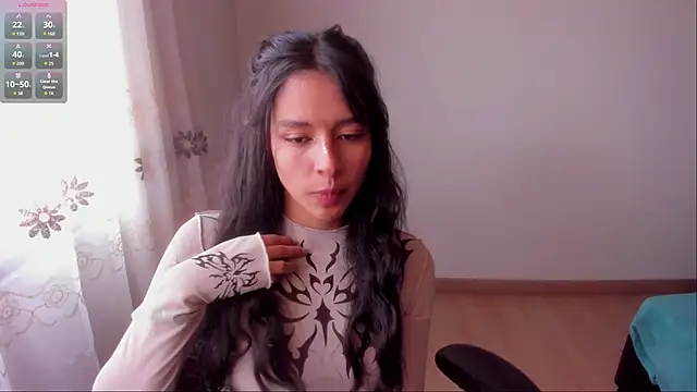 Snapshot of aluna_0310 chatting on 10/13/25, 07:15 aluna 0310 online show from 10/13/25, 07:15