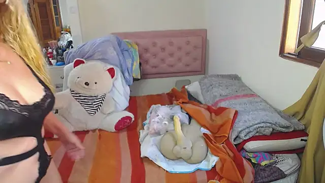 lucy belle bm online show from 04/26/26, 03:31