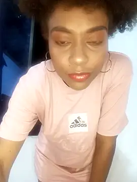 thaimy  online show from 10/14/25, 11:47